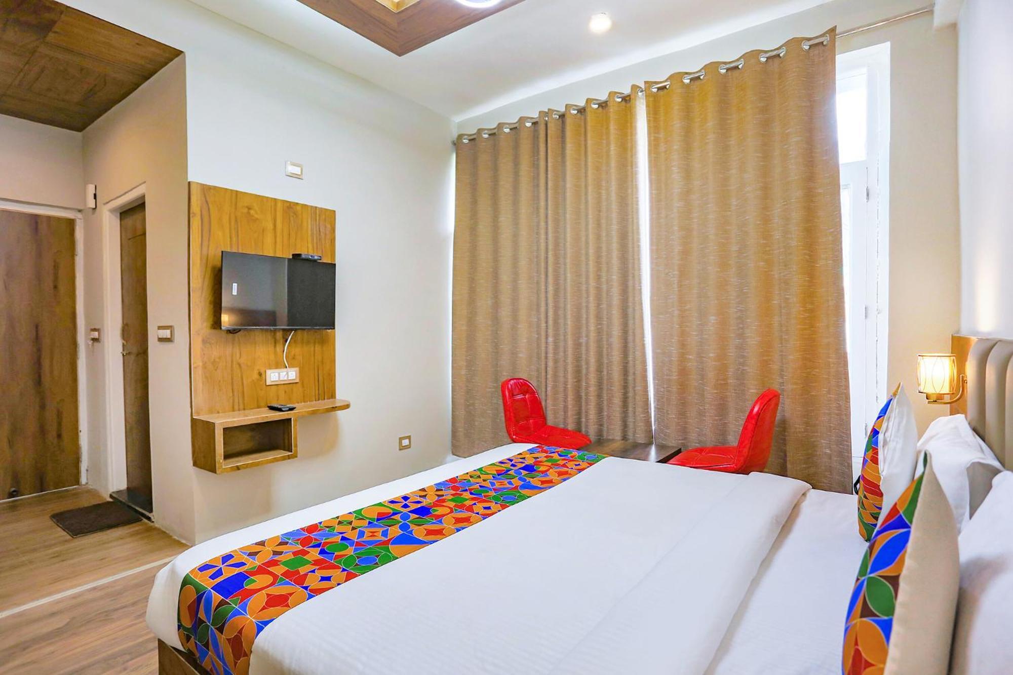 Fabhotel Outhills Manali  Bagian luar foto